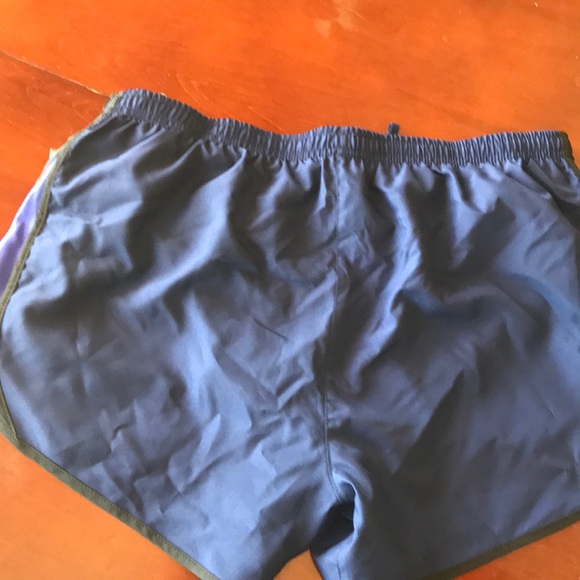Brand new nike shorts - Picture 2 of 3
